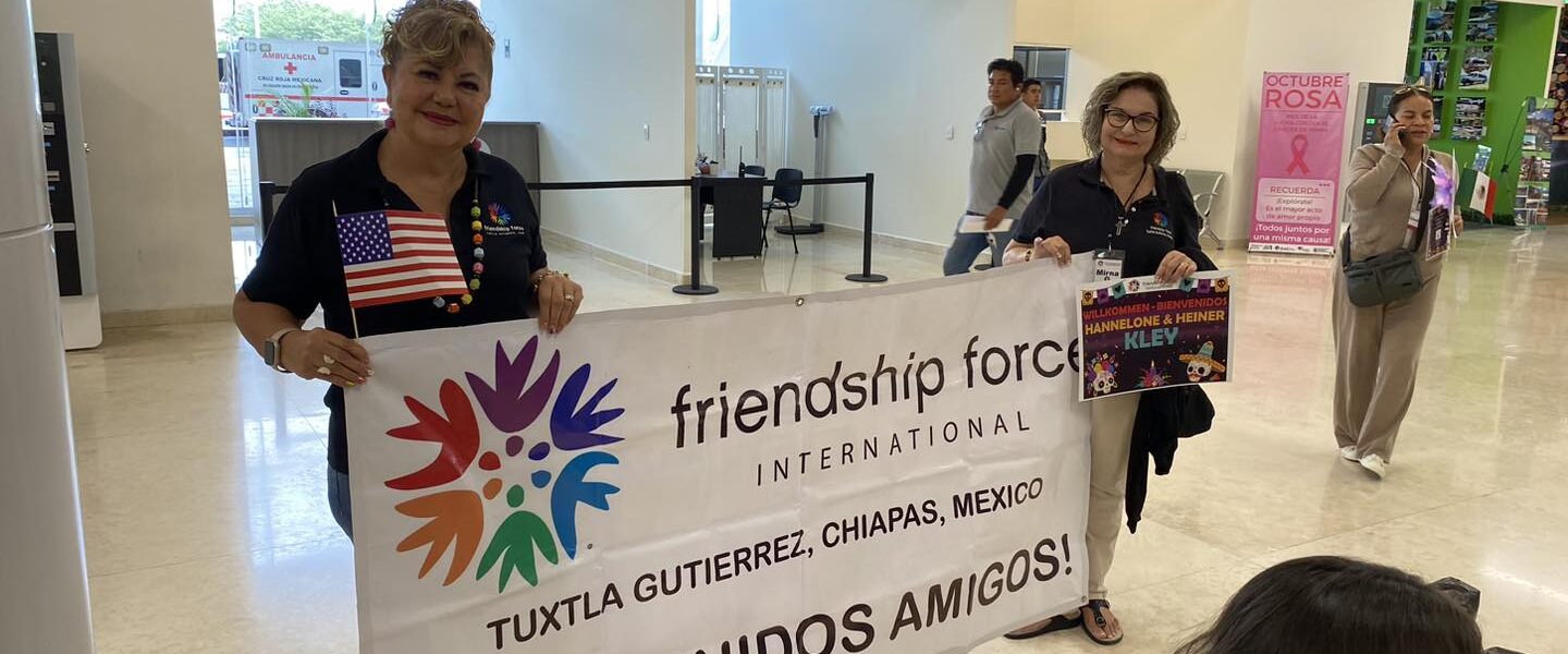 AYUDAMOS A CONSTRUIR EL FUTURO